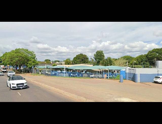 LAND FOR SALE IN HATFIELD